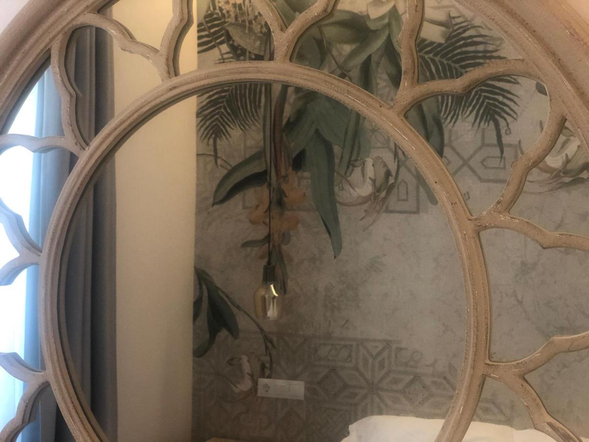 Triana Ines Apartment เซบีญา ภายนอก รูปภาพ